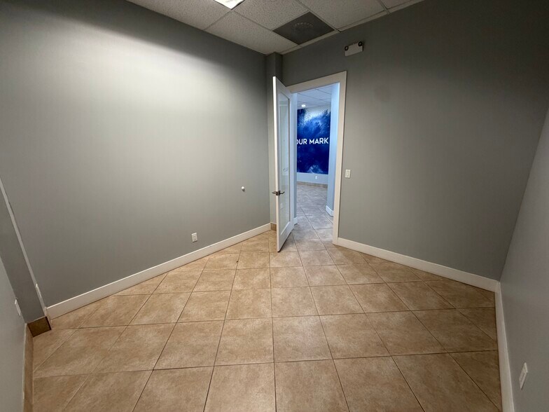 More Photos Of 621 Lake Ave, Lake Worth Beach Storefront Retail Office For Lease