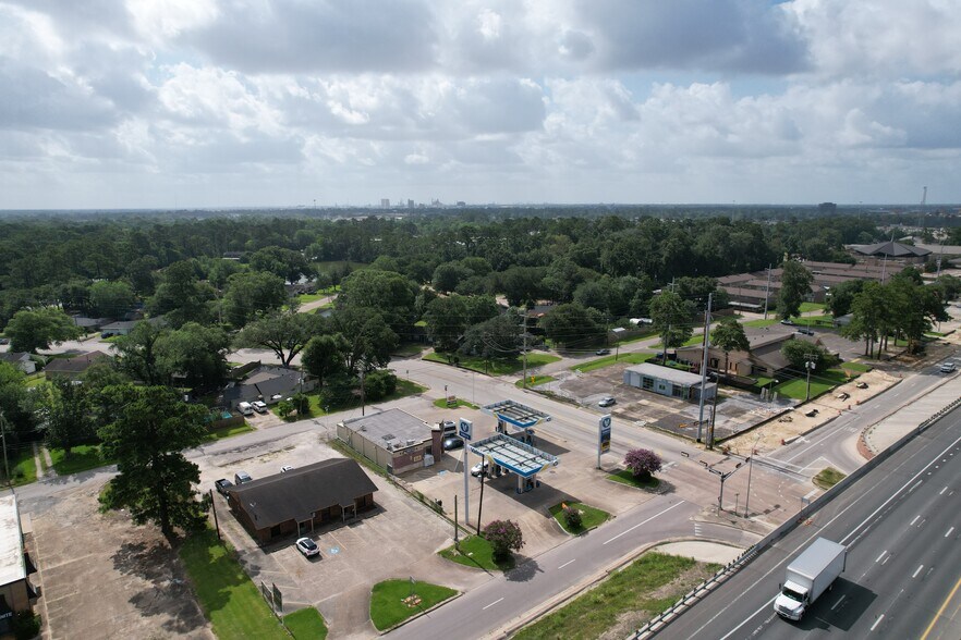 More Photos Of 2810 Eastex Fwy, Beaumont Convenience Store For Sale