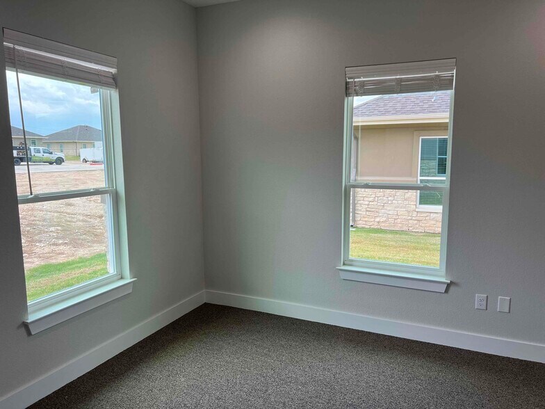 More Photos Of 2951 FM 1460, Georgetown Office For Sale