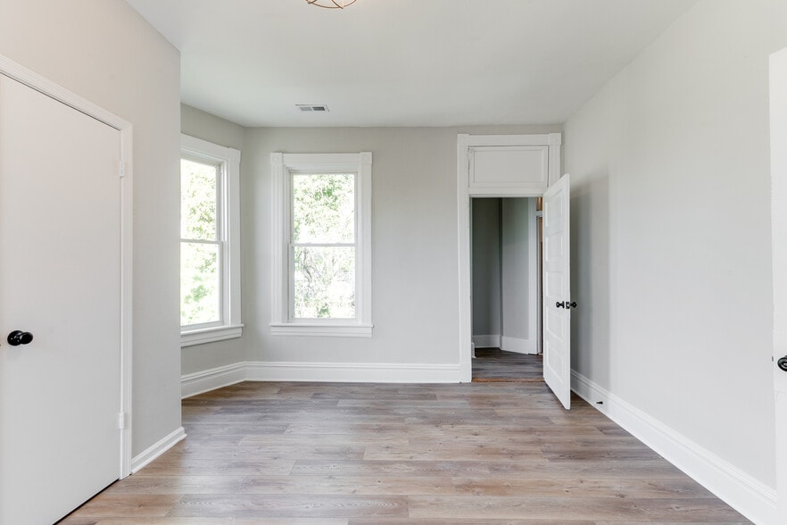 More Photos Of 3418 Carolina Ave, Richmond Multifamily For Sale