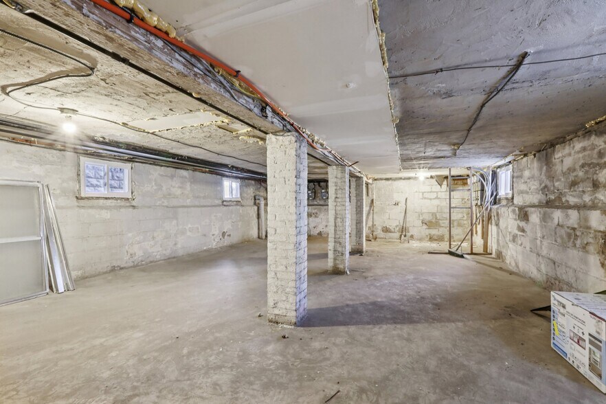 More Photos Of 344 Danforth Ave, Jersey City Multifamily For Sale