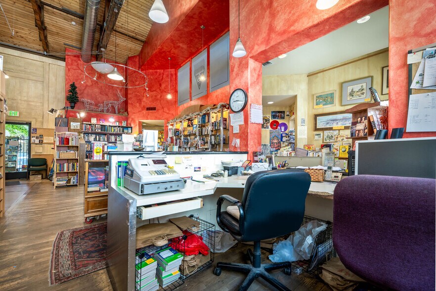 More Photos Of 107 Bank St, Grass Valley Storefront For Sale