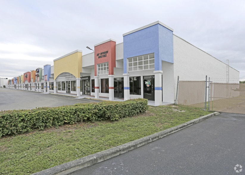 More Photos Of 4720-4796 NW 167th St, Miami Gardens Storefront Retail Office For Lease
