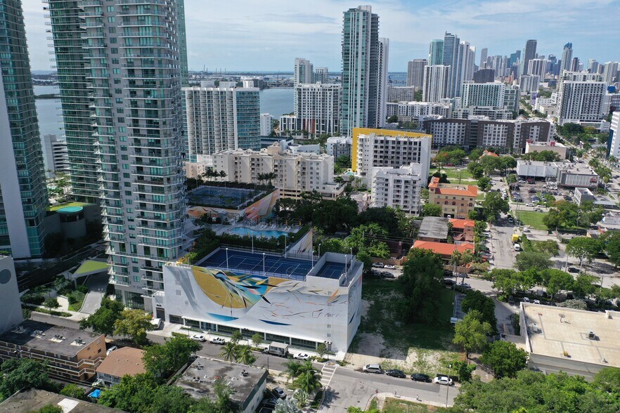 More Photos Of 501 NE 31st St, Miami Apartments For Sale