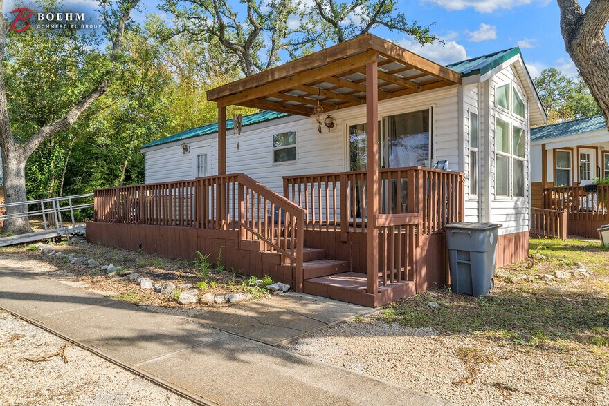More Photos Of 137 Old San Antonio Rd, Boerne Apartments For Sale