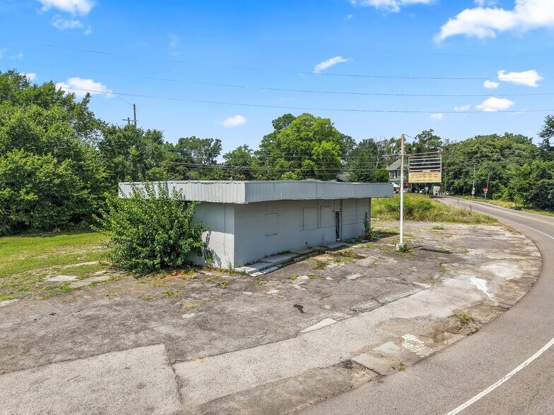 Primary Photo Of 2 S Park Rd SW, Birmingham General Retail For Sale