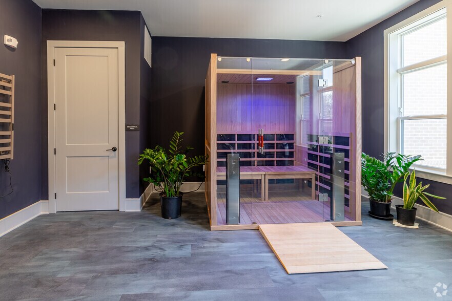 More Photos Of 146 Roberts St, Asheville Apartments For Lease