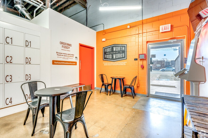 More Photos Of 3004-3008 Cullen St, Fort Worth Distribution For Lease
