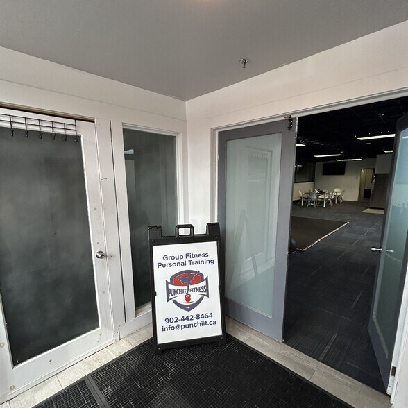 More Photos Of 247 Herring Cove Rd, Halifax Office For Lease