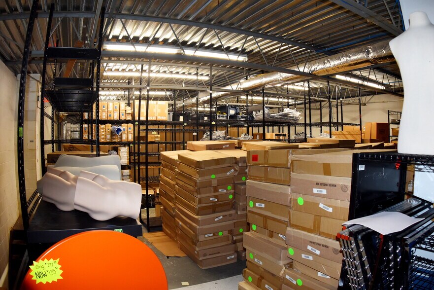 More Photos Of 900-908 Bay Ave, Ocean City Storefront Retail Office For Sale