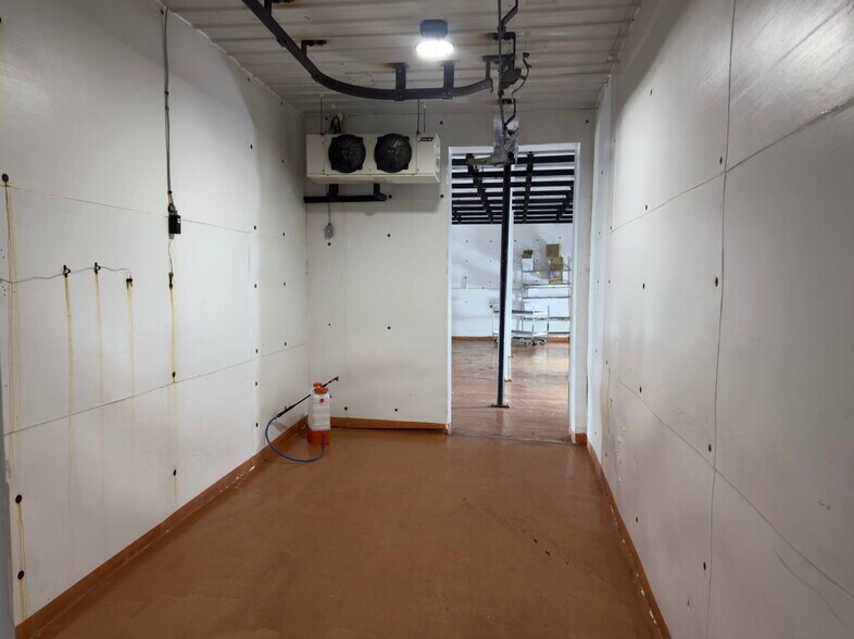 More Photos Of 1958 Winningham Rd, Seymour Industrial For Sale