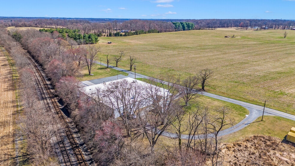 More Photos Of 18001 Sellman Rd, Dickerson Light Manufacturing For Sale