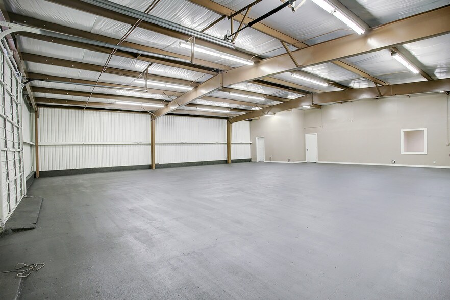 More Photos Of 5710 Star Ln, Houston Warehouse For Lease