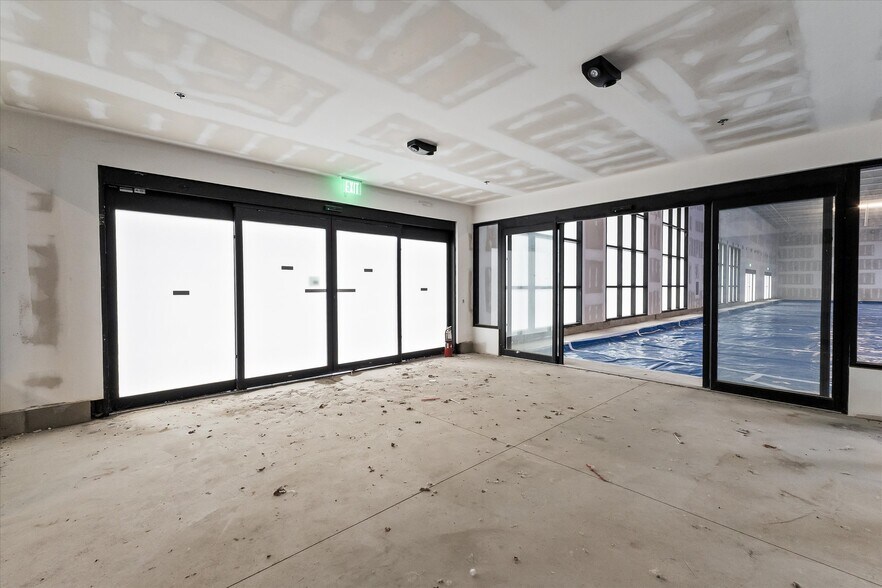 More Photos Of 29270-29350 Plymouth Rd, Livonia Freestanding For Lease