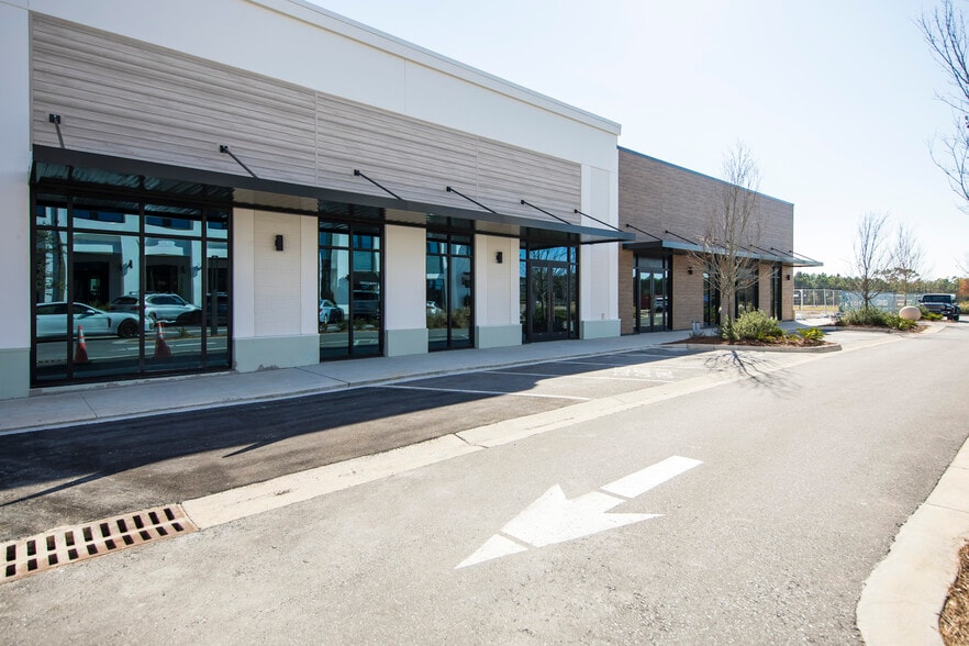 More Photos Of 19 Plaza Way, Watersound General Retail For Lease