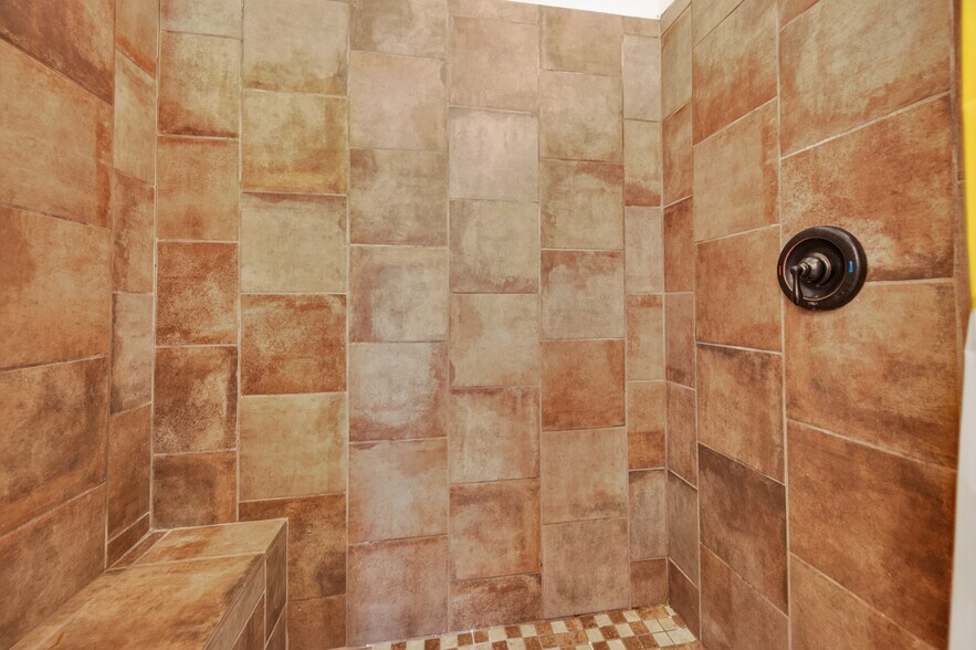 More Photos Of 639 Wagon Wheel Rd, Elk Creek Lodge Meeting Hall For Sale