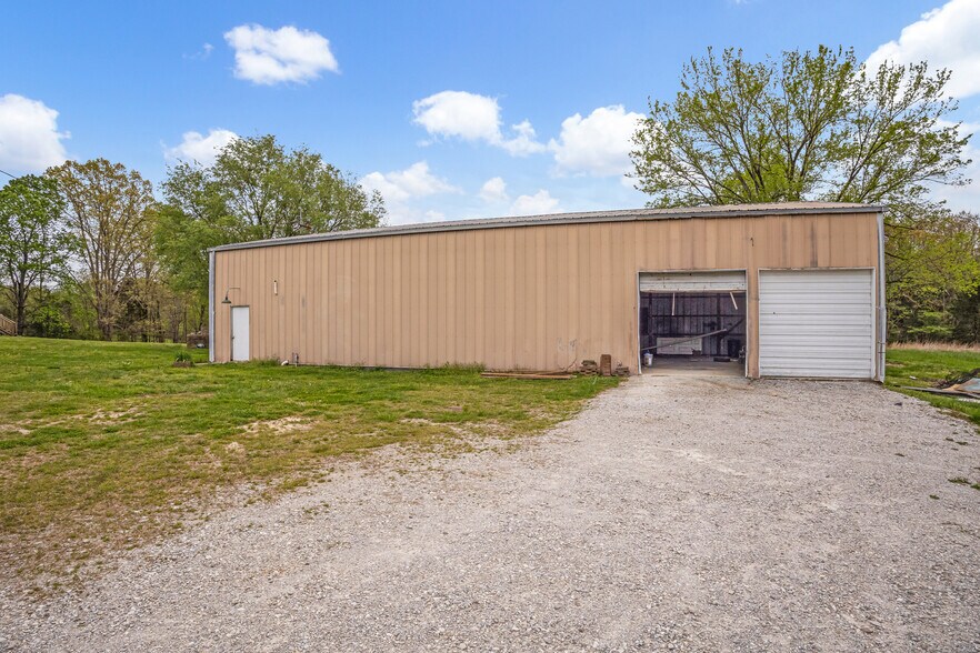 More Photos Of 151 Covington Ln, Dickson Apartments For Sale