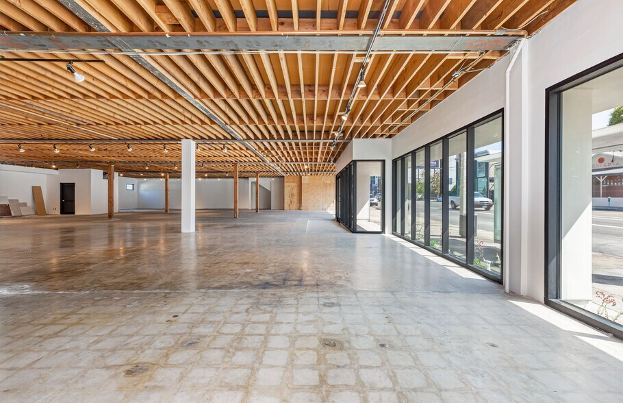 More Photos Of 501-511 N La Cienega Blvd, West Hollywood Storefront Retail Office For Lease