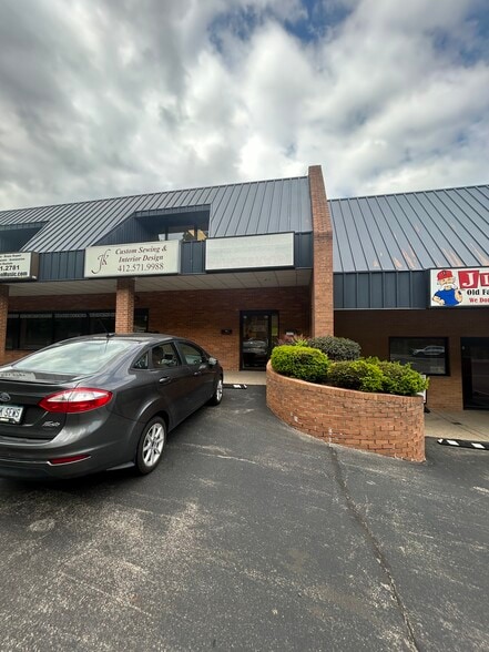 More Photos Of 4136 Library Rd, Pittsburgh Storefront For Lease