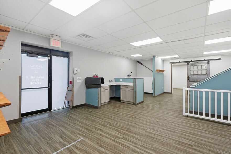 More Photos Of 64 Putnam St, Winthrop Storefront Retail Office For Lease