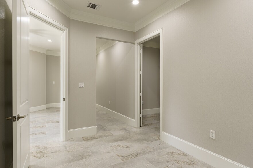 More Photos Of 12414 Spring Cypress Rd, Tomball Medical For Sale