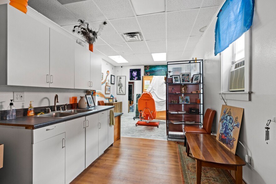 More Photos Of 118 E Pulaski St, Pulaski Storefront Retail Residential For Sale