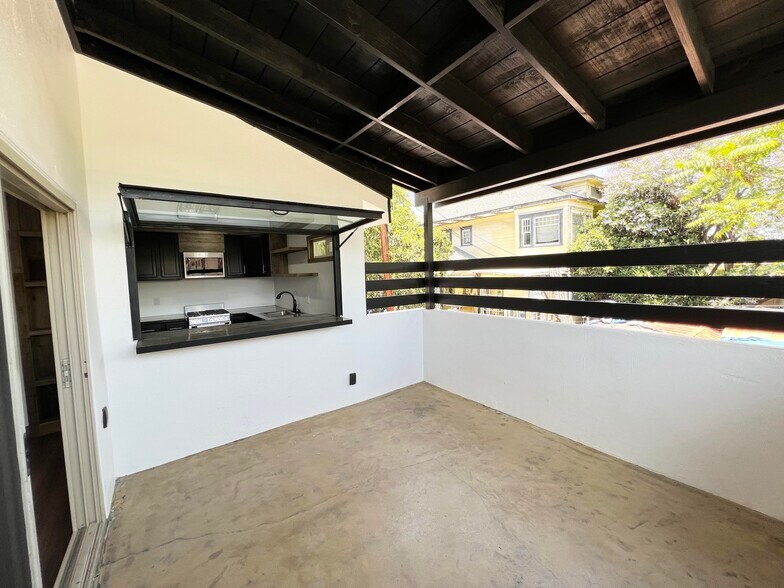 More Photos Of 3685-3687 5th Ave, San Diego Storefront Retail Residential For Sale