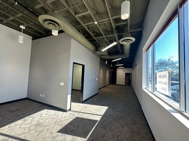 More Photos Of 21031 N Cave Creek Rd, Phoenix Unknown For Lease