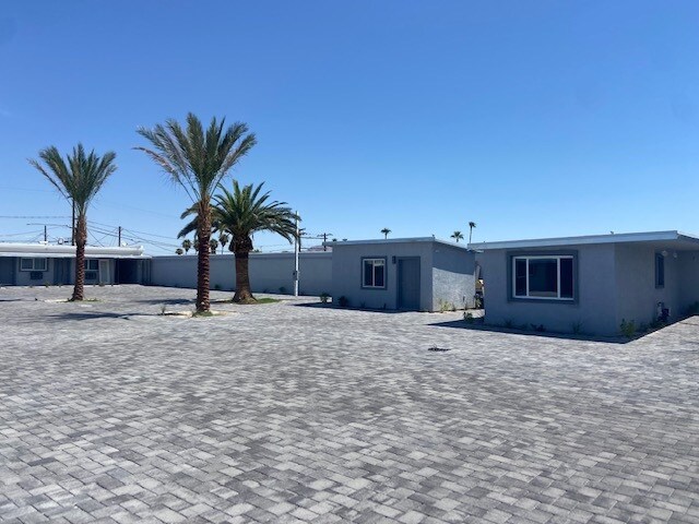 More Photos Of 2001 Fremont St, Las Vegas Apartments For Sale