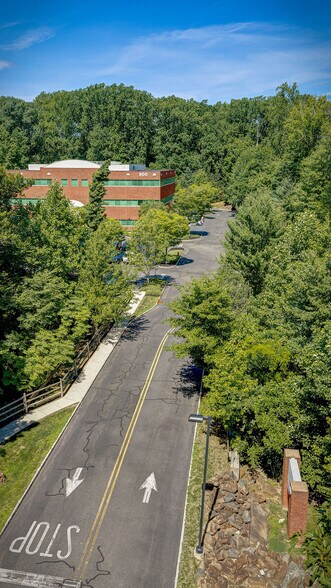 More Photos Of 800 Bunn Dr, Princeton Medical For Lease
