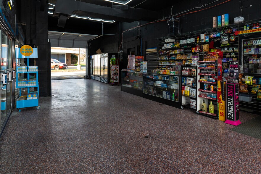More Photos Of 4134-4138 Dayton Xenia Rd, Dayton Freestanding For Sale