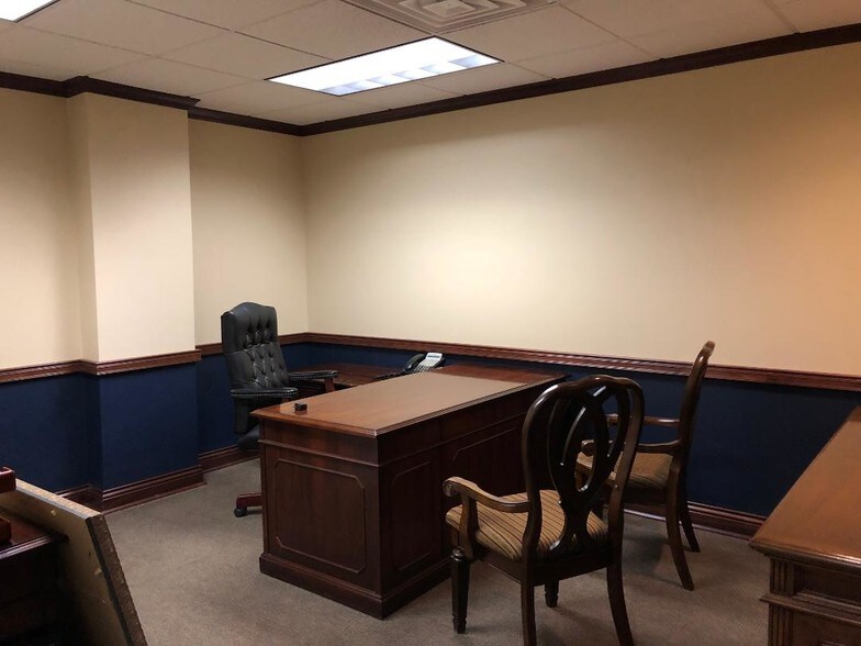 More Photos Of 1100 Summit Dr, Greensburg Office For Sale