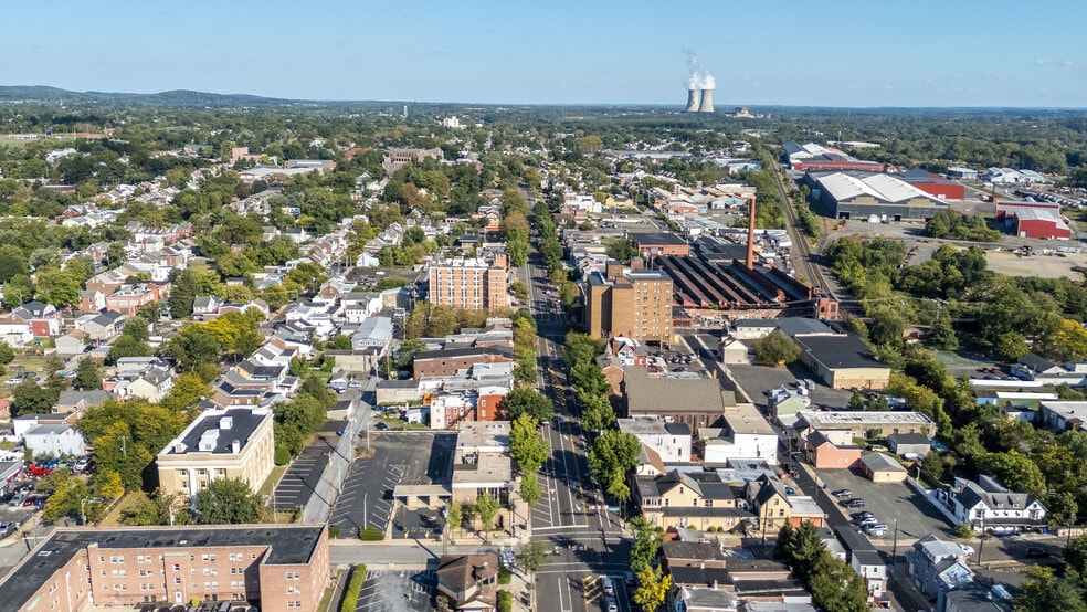 More Photos Of 340 E High St, Pottstown Drugstore For Sale