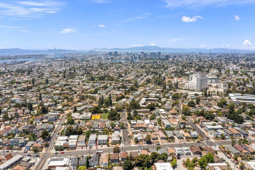 More Photos Of 2231 E 28th St, Oakland Apartments For Sale