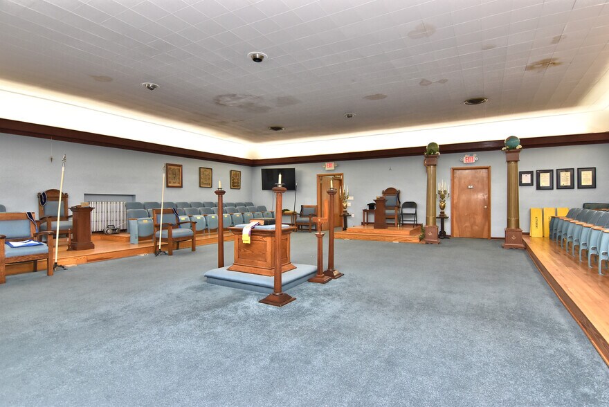 More Photos Of 125 Causey Ave, Milford Office For Sale