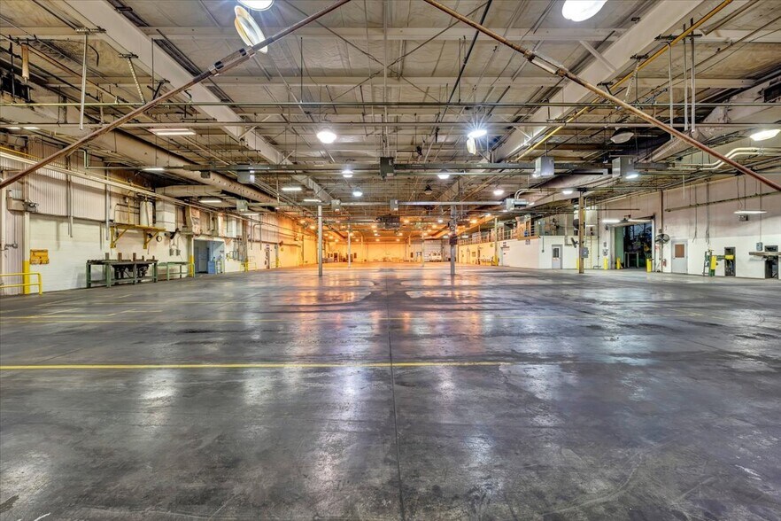 More Photos Of 17921 Main St, Buchanan Manufacturing For Sale