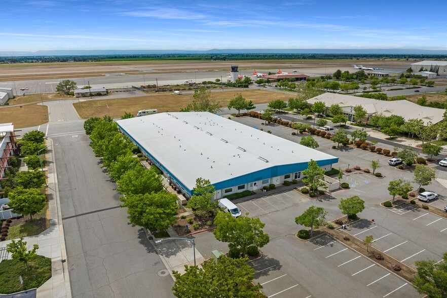 More Photos Of 900 Fortress St, Chico Office For Sale