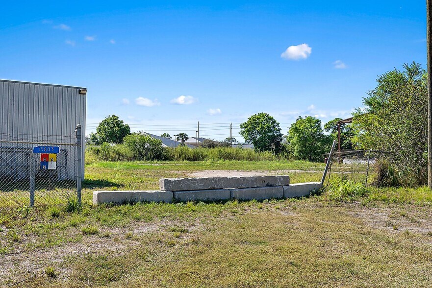 More Photos Of 15803 SW Farm Rd, Indiantown Manufacturing For Sale