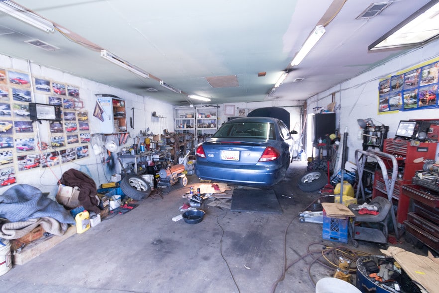 More Photos Of 4805-4811 Belair Rd, Baltimore Freestanding For Sale