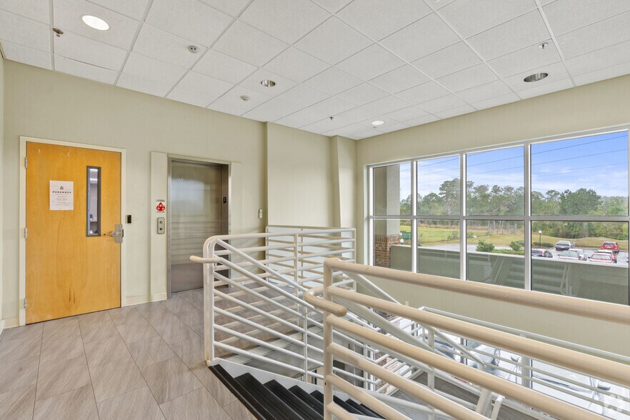 More Photos Of 2033 Corporate Dr S, Wilmington Office For Sale