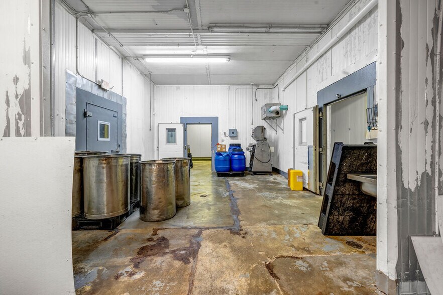 More Photos Of 3923 Covington Hwy, Decatur Food Processing For Sale