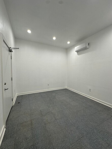 More Photos Of 6515 FM 2920 Rd, Spring Warehouse For Sale