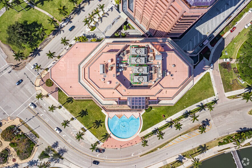More Photos Of 777 S Flagler Dr, West Palm Beach Office For Lease