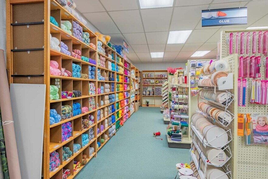 More Photos Of 221 Kennedy Memorial Dr, Hoyt Lakes Freestanding For Sale