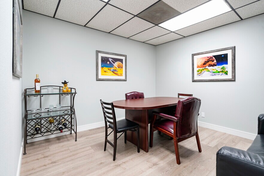 More Photos Of 4550 Kearny Villa Rd, San Diego Office For Sale