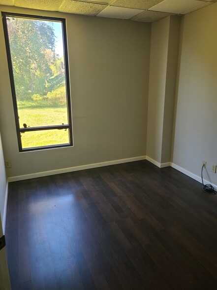 More Photos Of 5190 Calhoun Memorial Hwy, Easley Office Residential For Lease