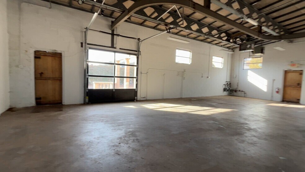 Primary Photo Of 4 Union Hill Rd, Conshohocken Warehouse For Sale