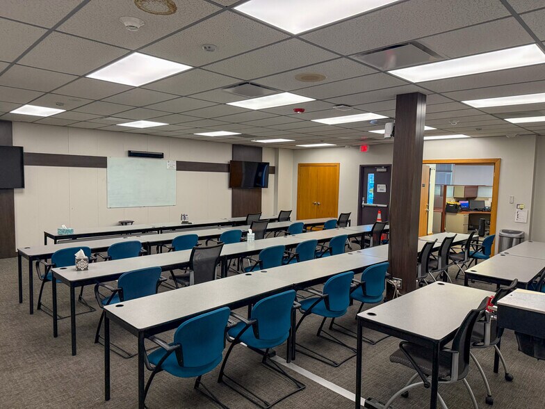 More Photos Of 323 W Galena Blvd, Aurora Office For Sale