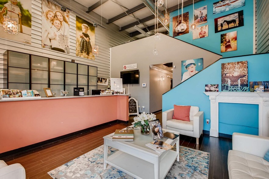 More Photos Of 9337 Commerce Center St, Highlands Ranch Showroom For Sale