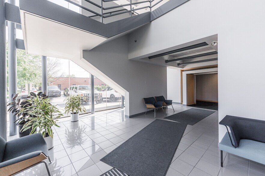 More Photos Of 290 Springfield Dr, Bloomingdale Medical For Lease